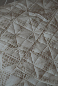 Quilted Blanket - Vintage Floral Star - Solange Pilote