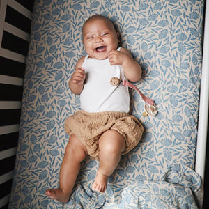 Organic Cotton Muslin Swaddle Blanket - Blue Flowers - Mushie